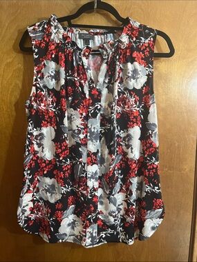 The Limited Floral Sleeveless Camisole - Black, Red & Gray Bundle